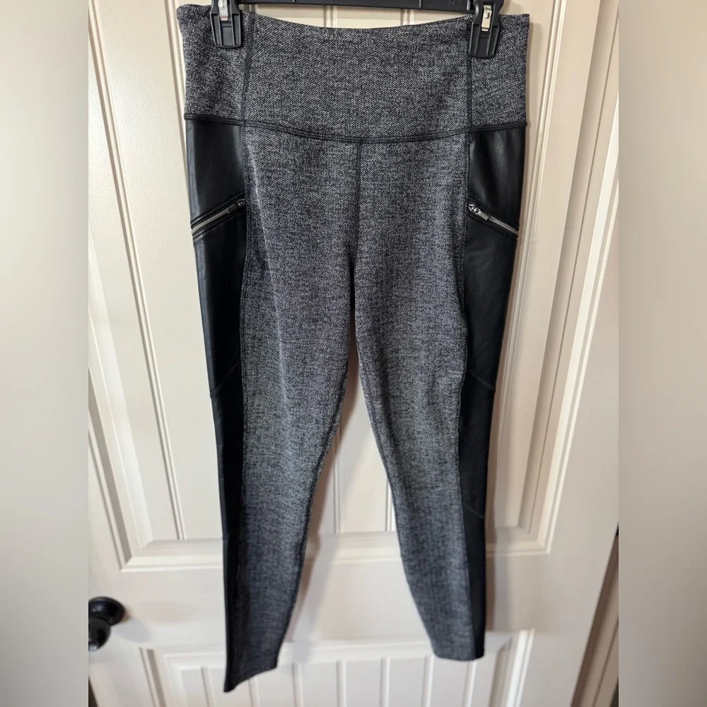 ATHLETA 🩶 Chic Gray, Black Faux Leather Panel High-Waist Leggings (Size Medium) - Picture 3 of 13